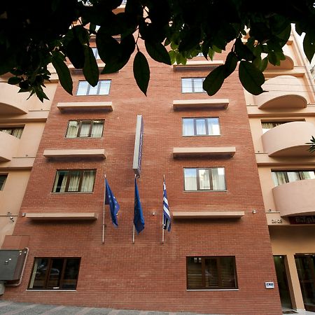 Efplias Hotel Apartments Piräus Exterior foto